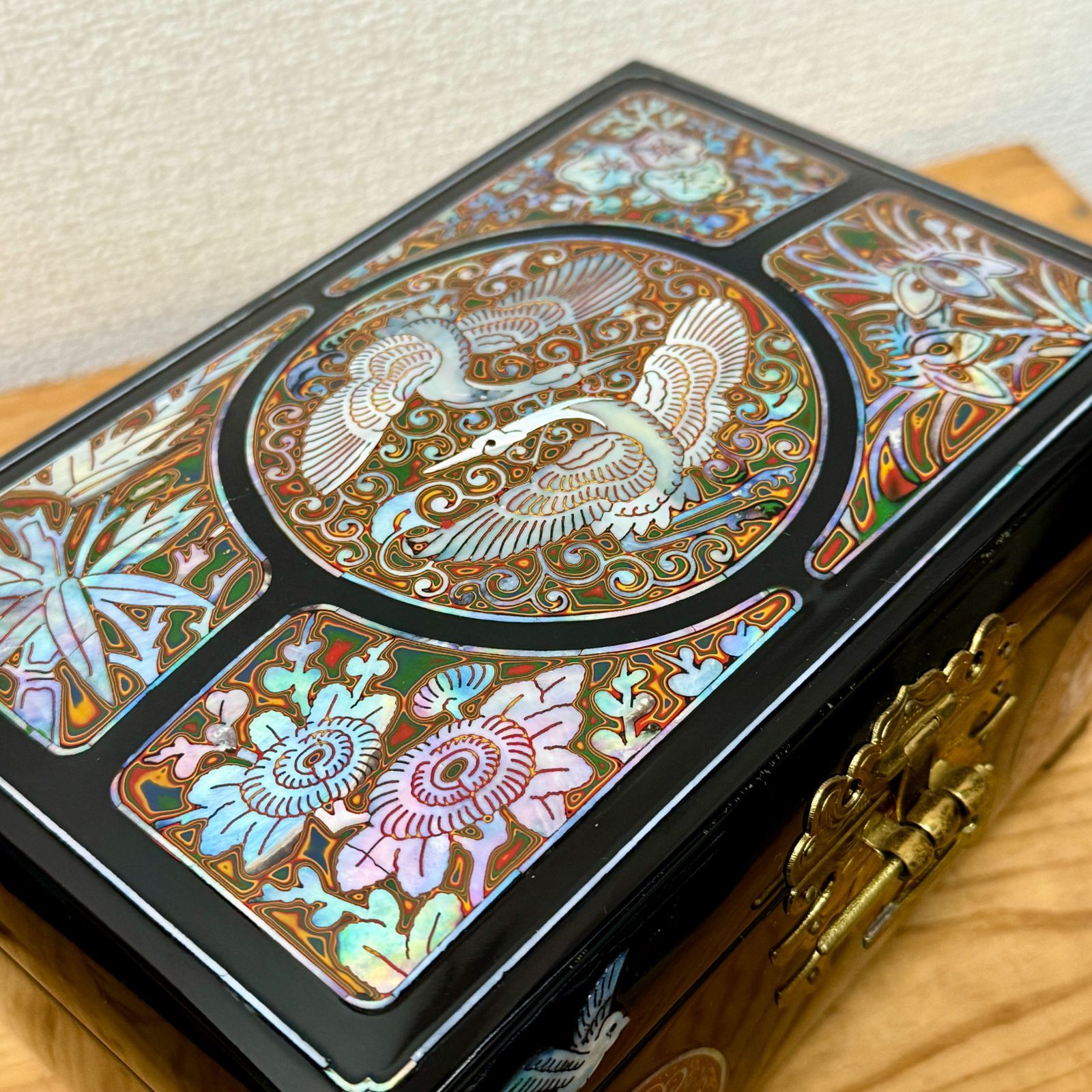 美品】螺鈿細工 ジュエリーBOX 工芸品 お土産 小物入れ ケース 宝石箱 