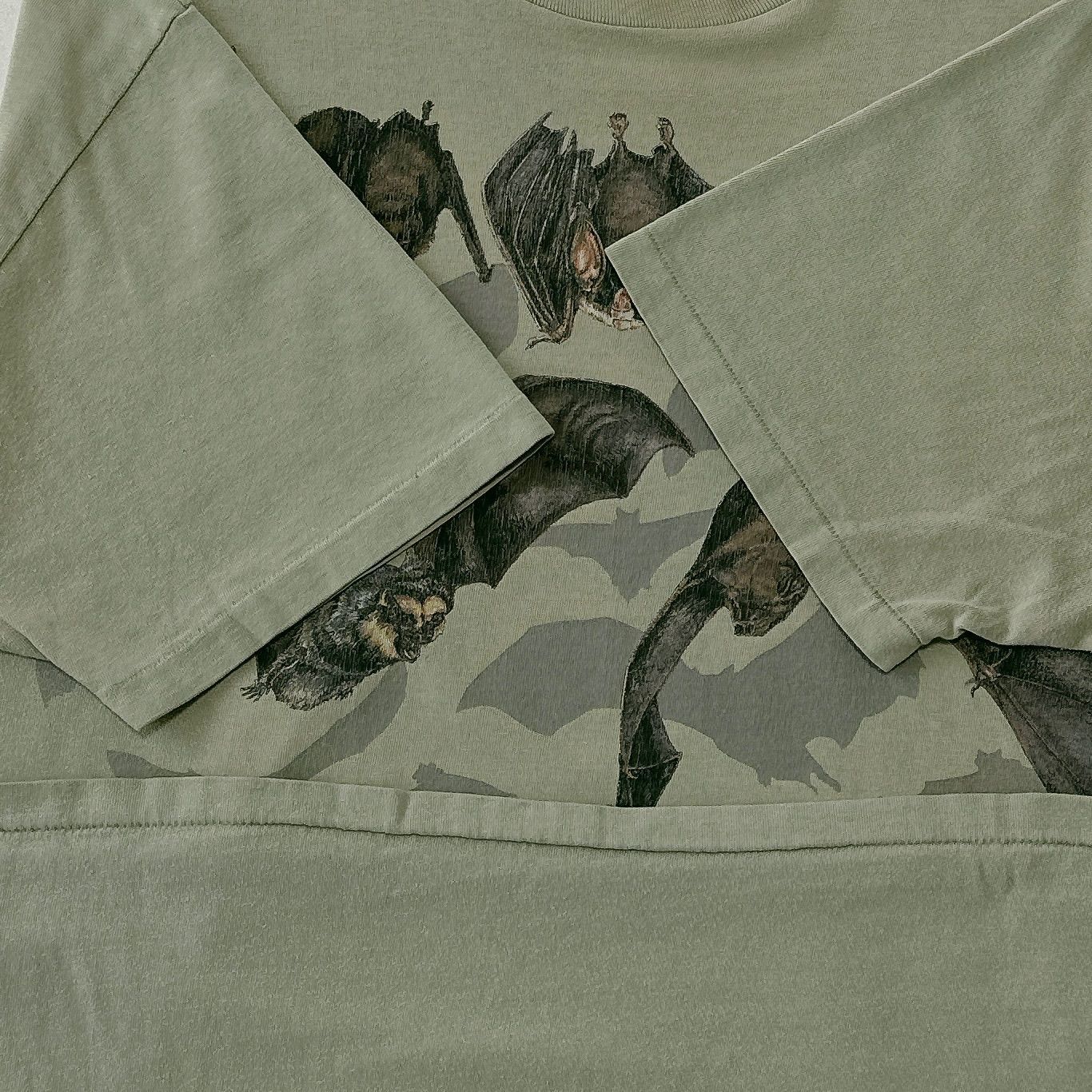 Tシャツ