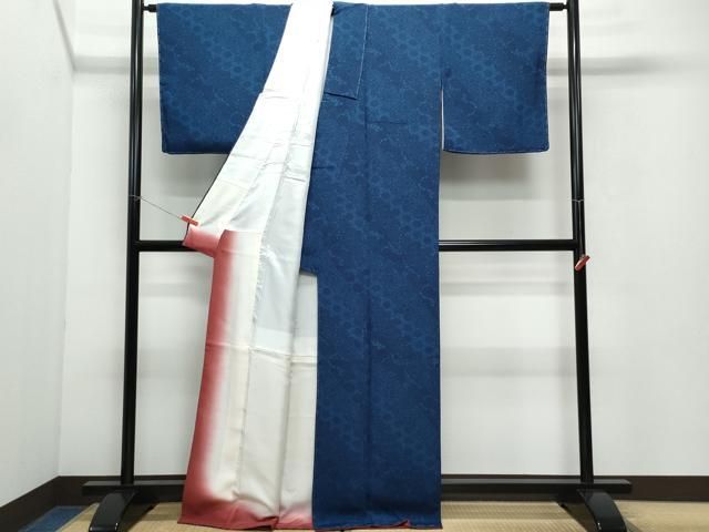 平和屋着物○上質な小紋 藍 型染め 菊唐草文 鬼しぼ縮緬 正絹 逸品 未  