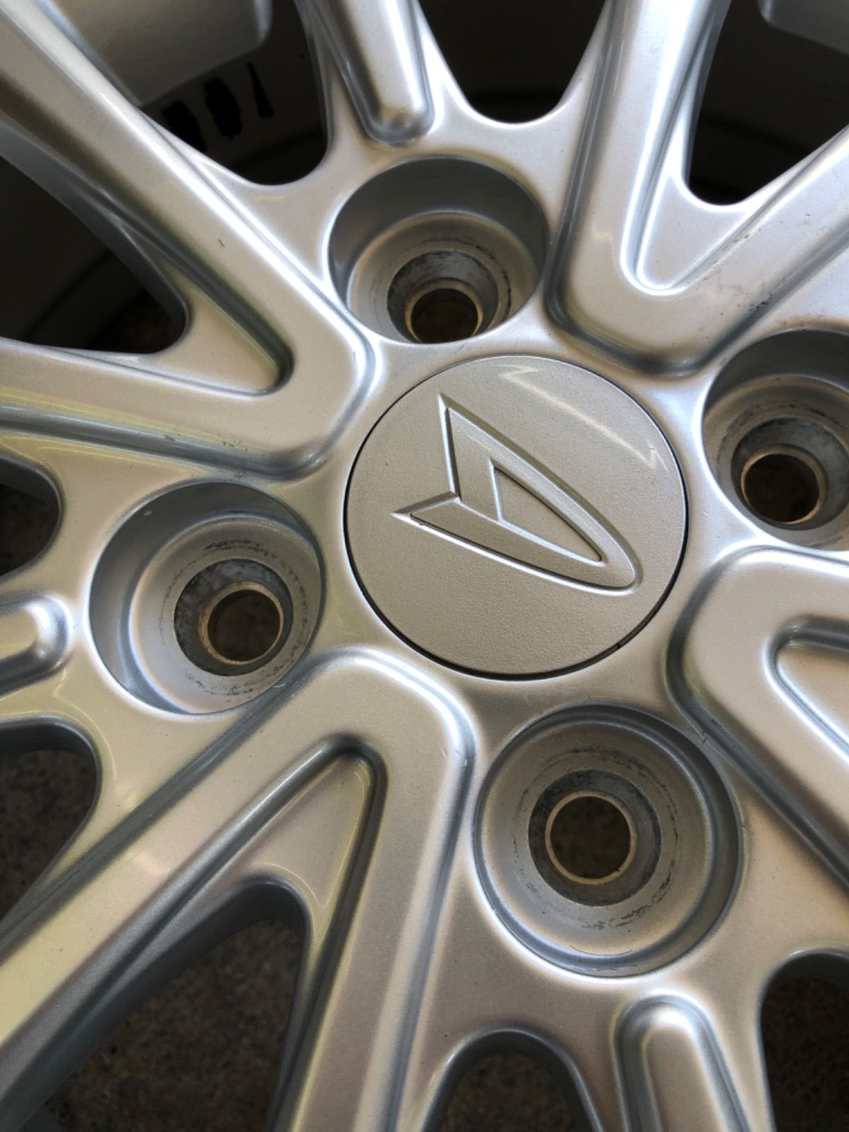 純正アルミホイール サマータイヤ