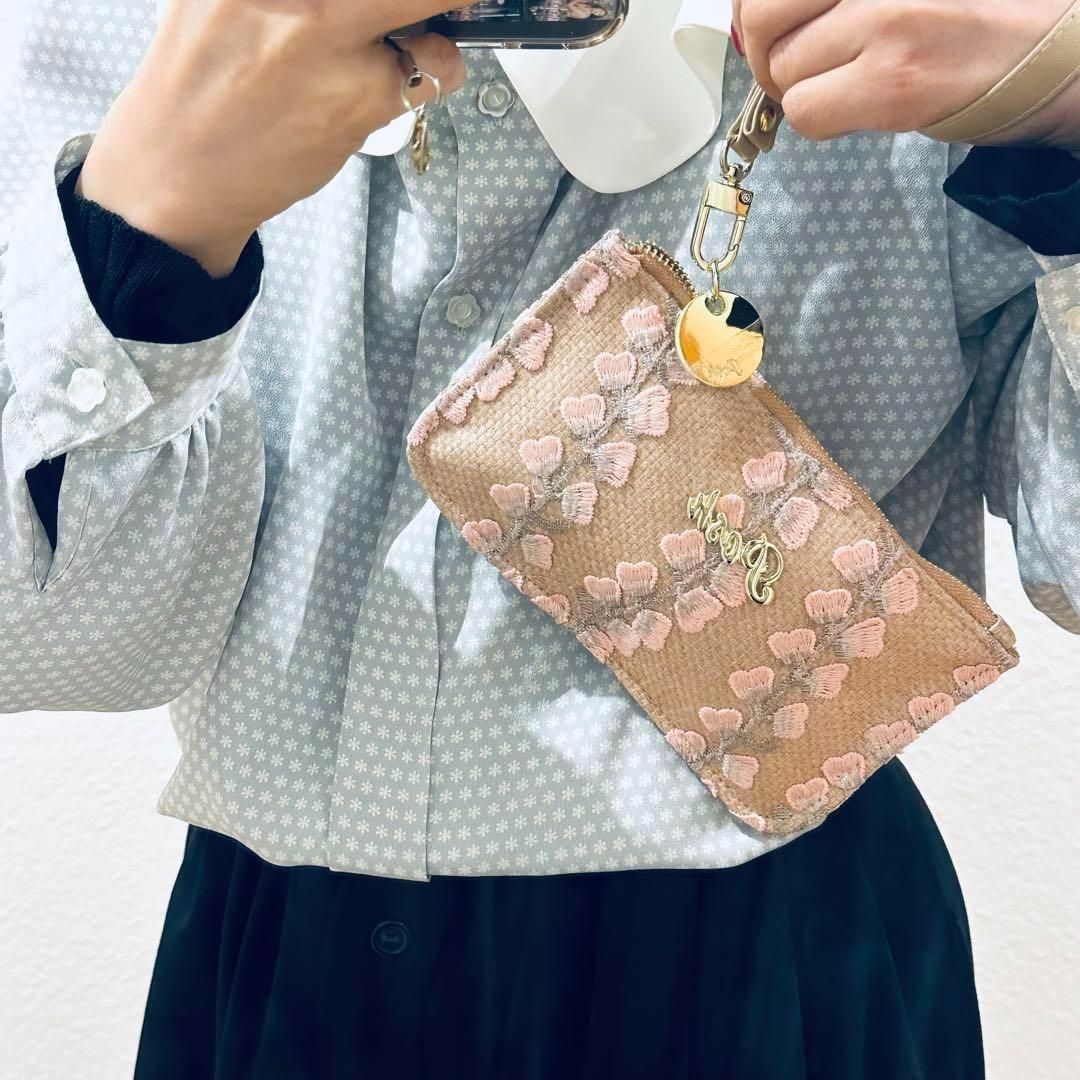 海外セレクト☆花刺繡の可愛い２WAYスマホポーチ ゴールデンシャワー