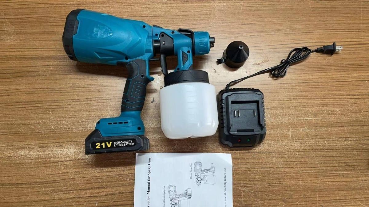 スプレーガン 充電式 塗装機 コードレススプレーガン 21バッテリー1個 塗装ガン 噴射量調節可能 漏斗と洗浄針付き 18Vマキタバッテリー併用