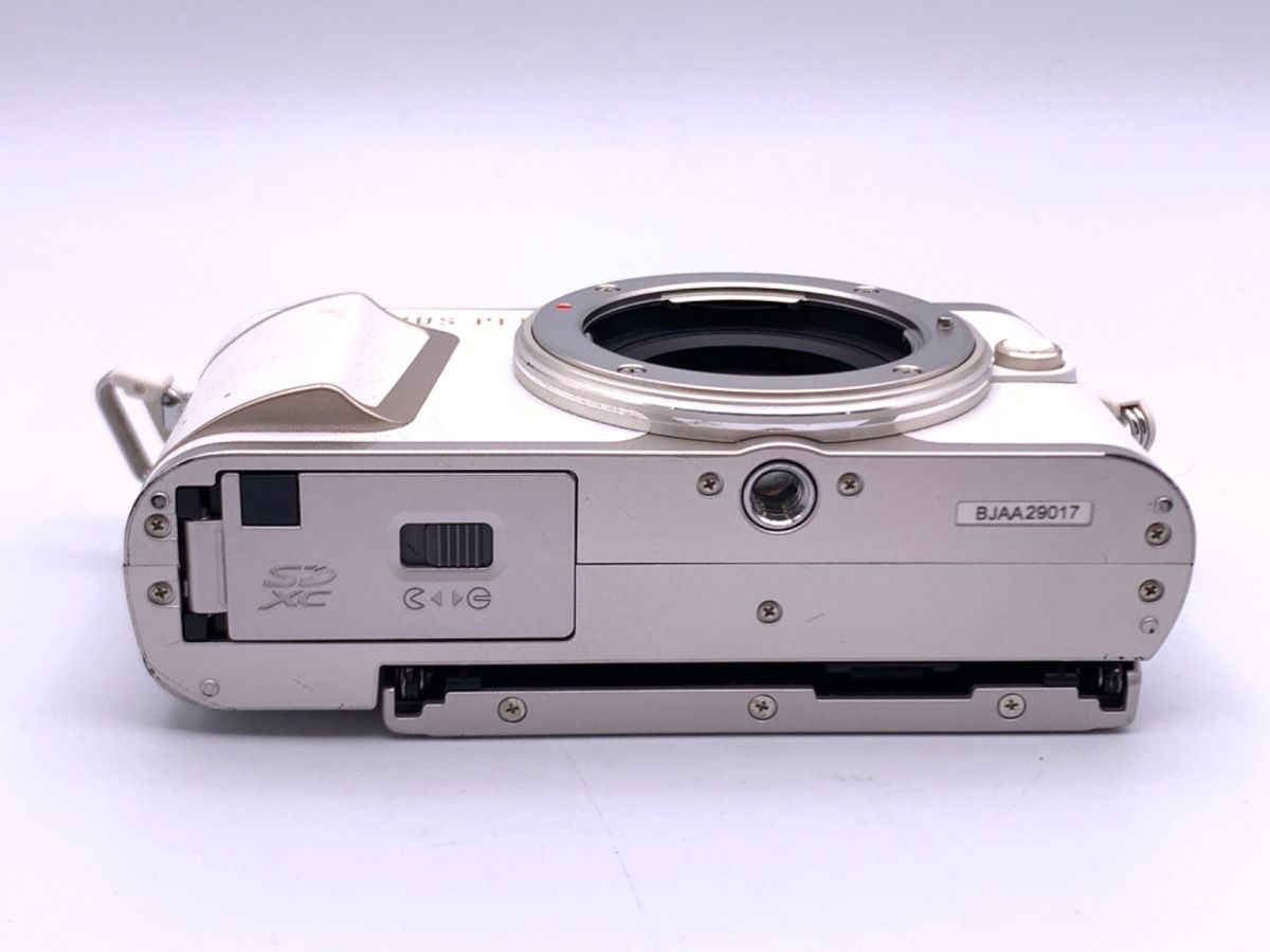  並品 オリンパス PEN E PL 10 ボディ ホワイト ミラーレス一眼 デジタルカメラ