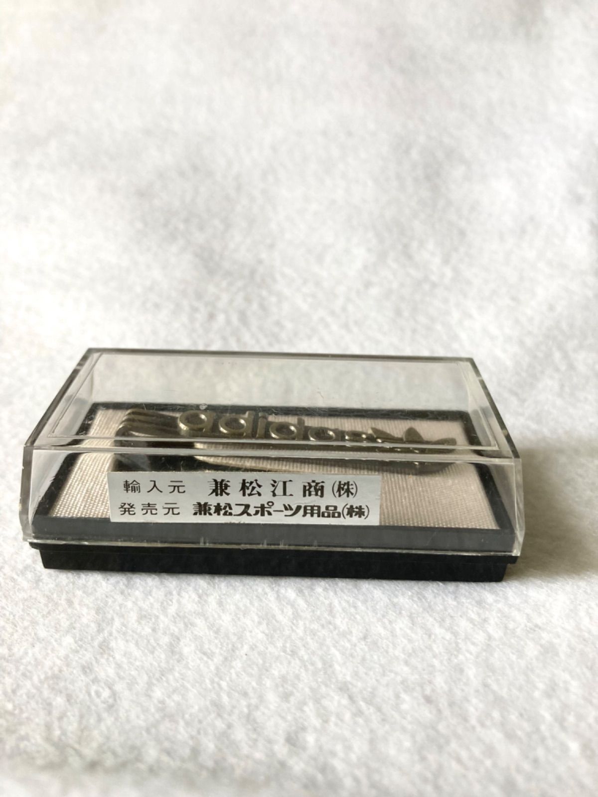 アディダス シルバーカラー ネクタイピン 希少 - メルカリ