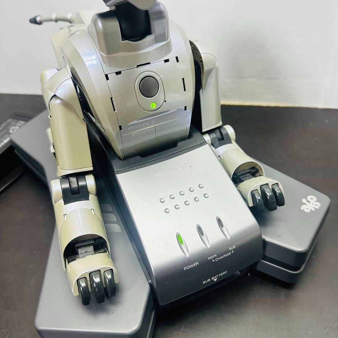 SONY AIBO ERS-111 アイボ ソニー 現状品 W090 SONY AIBO ERS-111