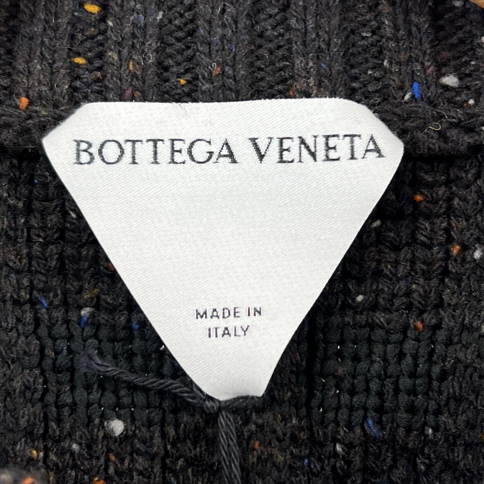 未使用品△BOTTEGAVENETA ボッテガヴェネタ 22年製 698549