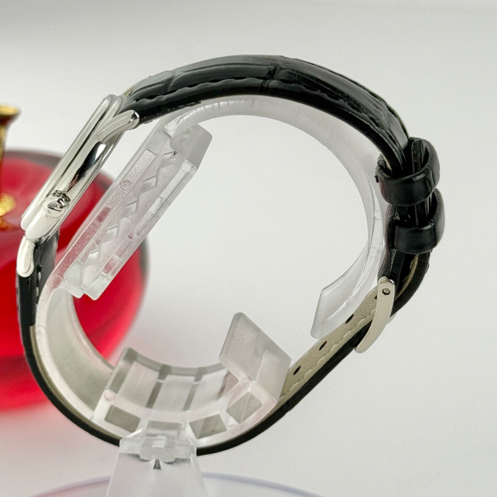 ティファニー クラシック ラウンド 新品ベルト 新品電池 レディース