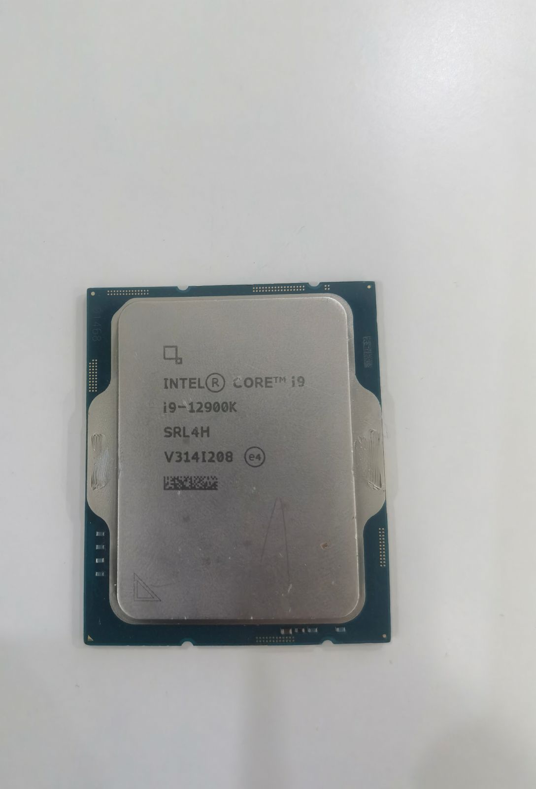 【Intel】【Core i7-12900k】 LGAソケット　CPU　インテル