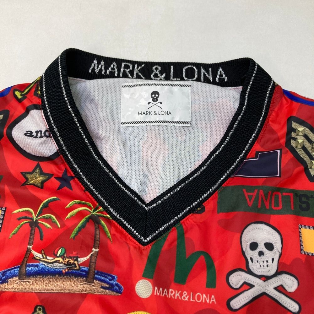 サイズ：L MARK&amp;LONA マークアンドロナ  裏メッシュ Vネック 長袖ブルゾン 総柄 レッド系 [240101452917] ゴルフウェア メンズ ストスト サイズ：L MARK&LONA マークアンドロナ 裏メッシュ Vネック 長袖