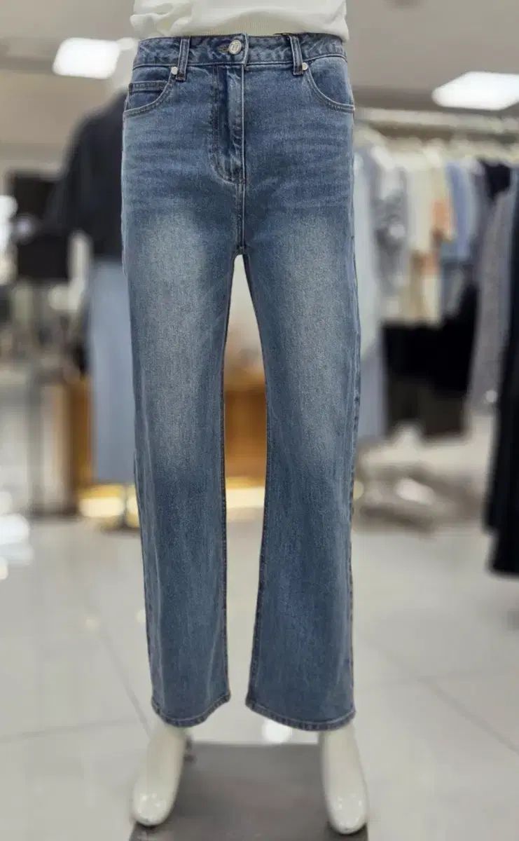 デニムパンツ