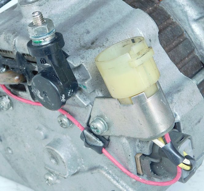 安い！かわいい！ ●オルタネーター●三菱 いすゞギガ ギガMAX A004TU4586 品 程度B コア返却不要