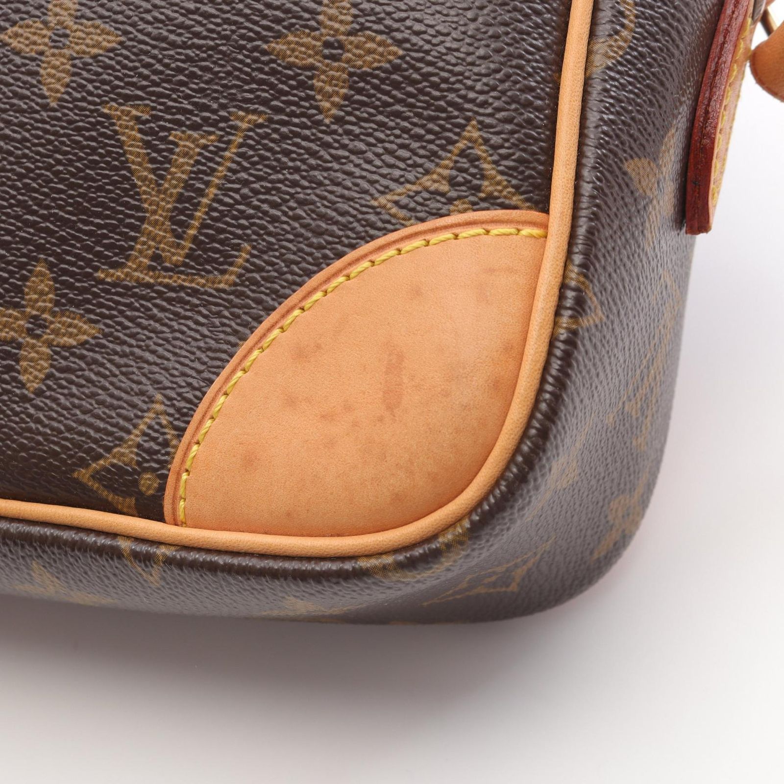 LOUIS VUITTON トロカデロ27 モノグラム ショルダーバッグ PVC LOUIS VUITTON トロカデロ27 モノグラム ショルダーバッグ PVC
