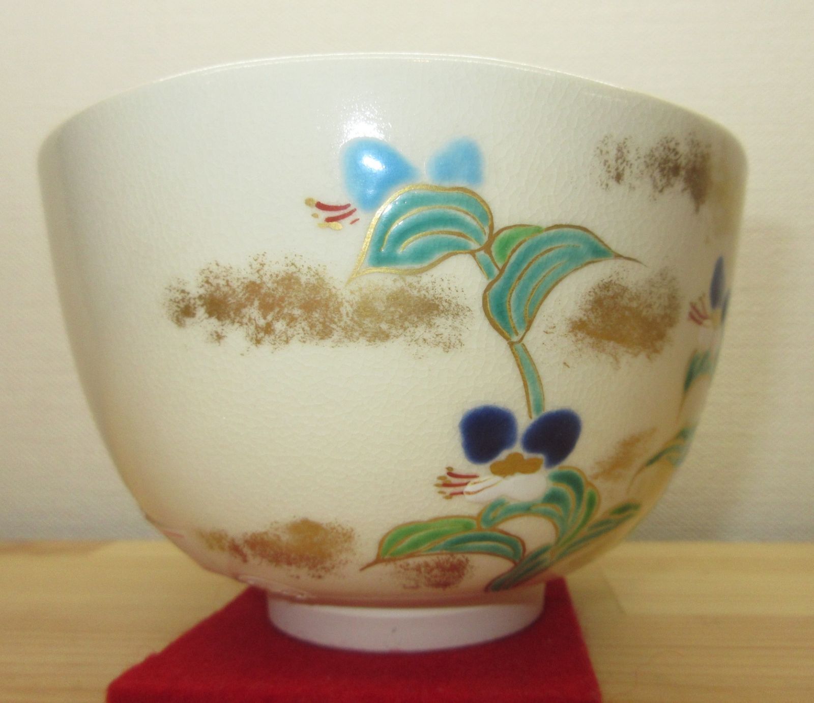 送料込【逢絢亭・新品】茶道具 茶碗 京焼 仁清 露草の図 文月和香 共箱入り 逢絢亭・新品】茶道具 茶碗 京焼 仁清 露草の図 文月和香 共