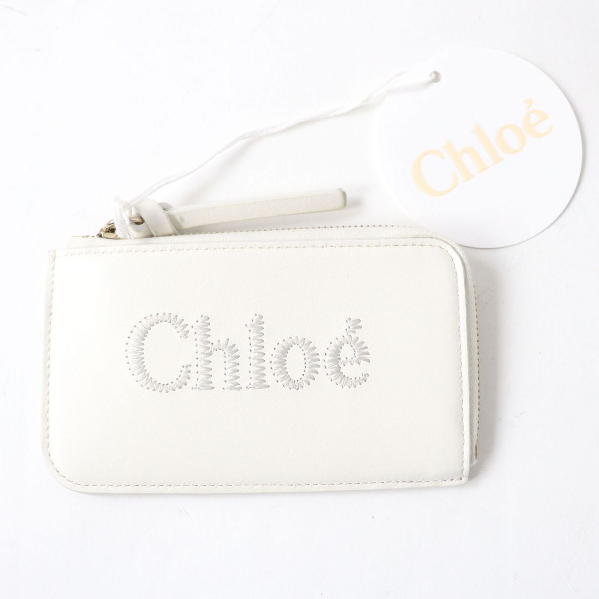 未使用品☆Chloe クロエ CHC23SP866I ロゴ刺繍入り レザー カード