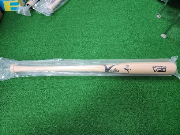 ヴィクタス 硬式木製バット V28