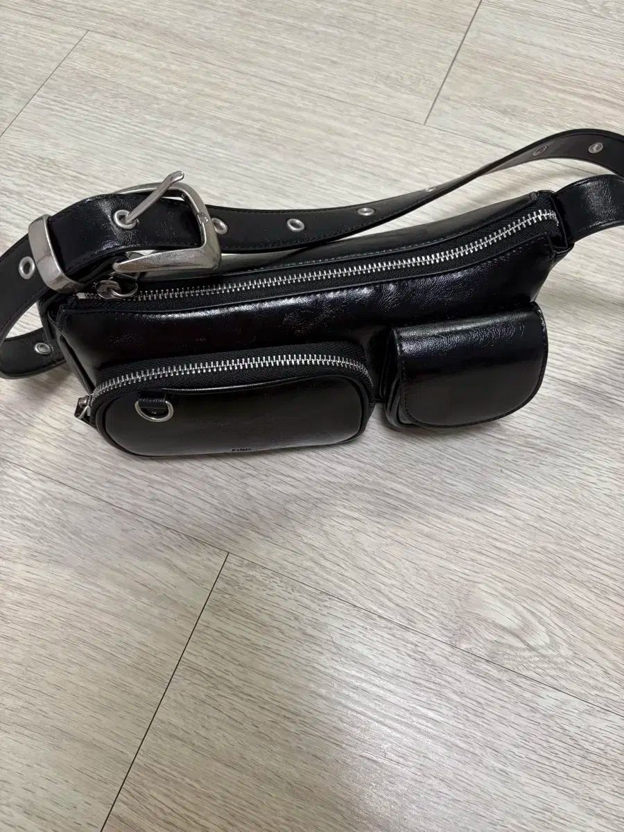 【FIND KAPOOR】 ★送料・関税込★ ベルティポケットバッグ25 FINDKAPOOR - EN