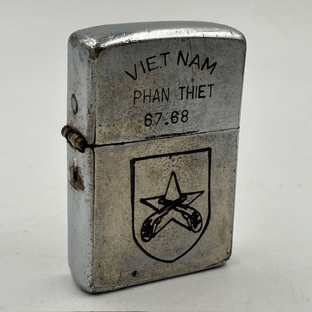 ジッポー ZIPPO ライター ベトナムジッポー 1967年後期 ミリタリーポリス 使えます ヴェトナムジッポー - メルカリ