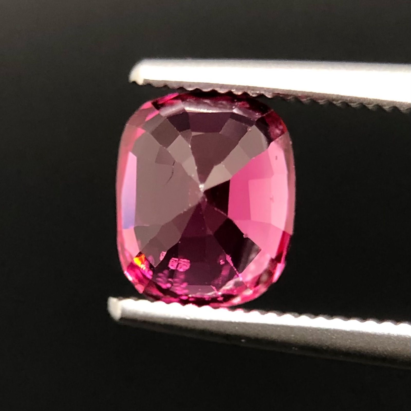 [高品質・希少]天然非加熱 ミャンマー産 スピネル ルース 1.54ct 美濃色 1点物 産地証明鑑別書付き - メルカリ