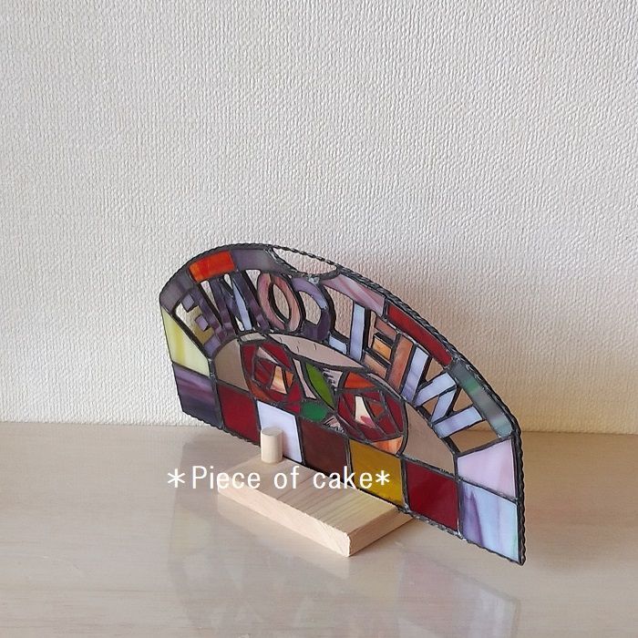 ステンドグラス　ローズモチーフのウェルカムボード(スタンド付き) ステンドグラス ローズモチーフのウェルカムボード(スタンド付き