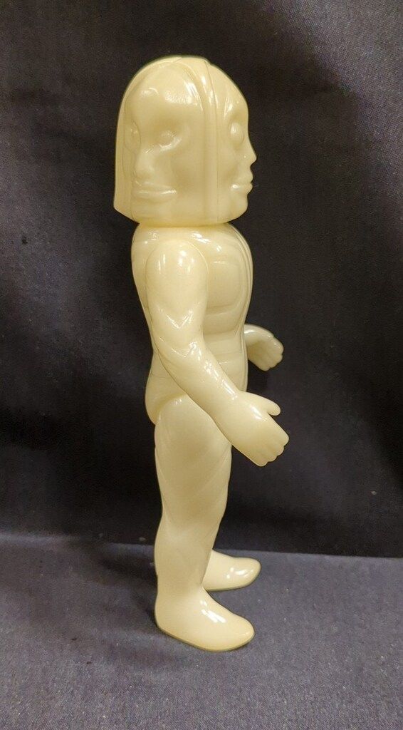 M1号 世紀の大怪獣ウルトラQウルトラマン 三面ダダ(蓄光成型/未塗装)