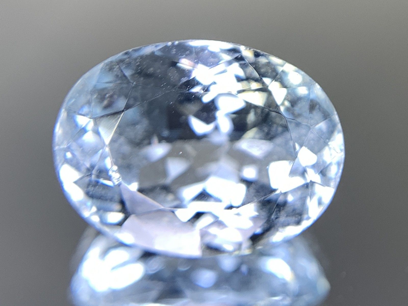 アクアマリン 天然 6.530ct 宝石ソーティング付き 13.6㎜×10.2