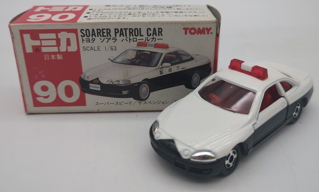 トミー トミカ赤箱中国製 トヨタ ソアラ パトロールカー 90