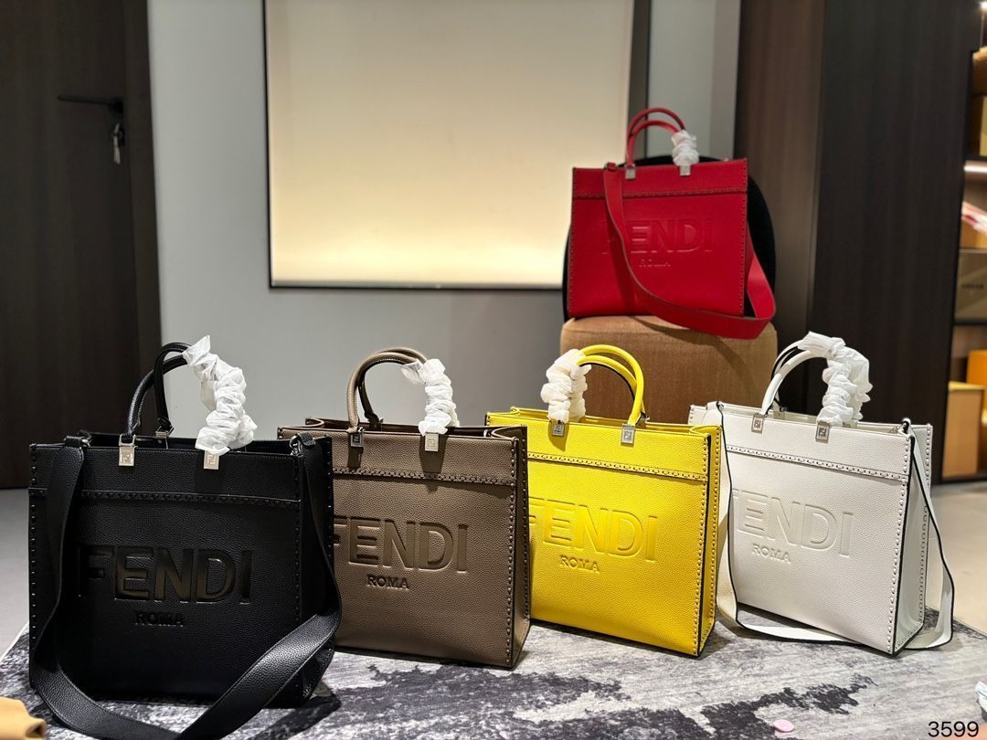 LOEWE【国内発/関税込】フリンジヒールクラッチ 54AC06 フラメンコクラッチ | 商品詳細 | 高島屋オンラインストア