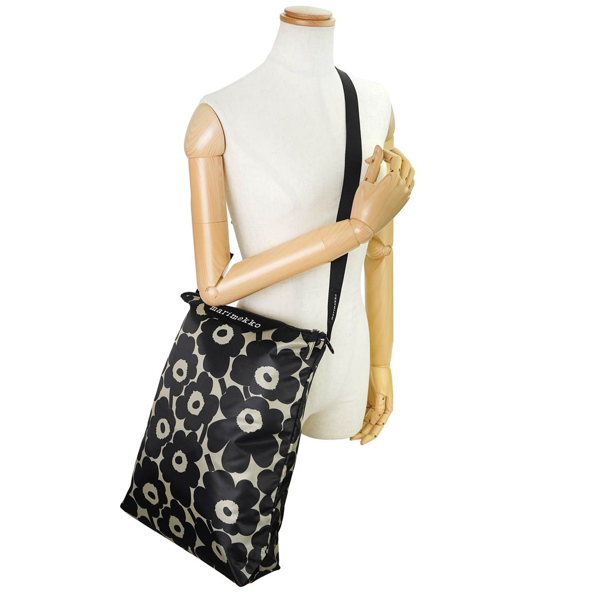 新品 マリメッコ Marimekko ショルダーバッグ ニート クロスボディ  