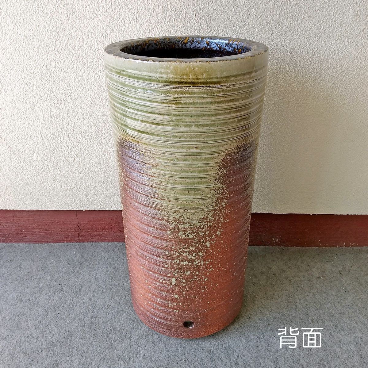 陶器傘立て 古信楽千段傘立 信楽焼 ヤマタツ陶業 TK-612 水抜き穴付き