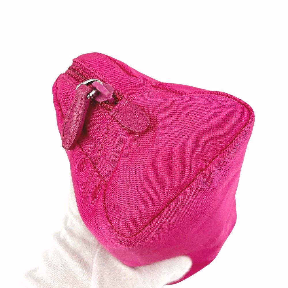 フューシャ ピンク