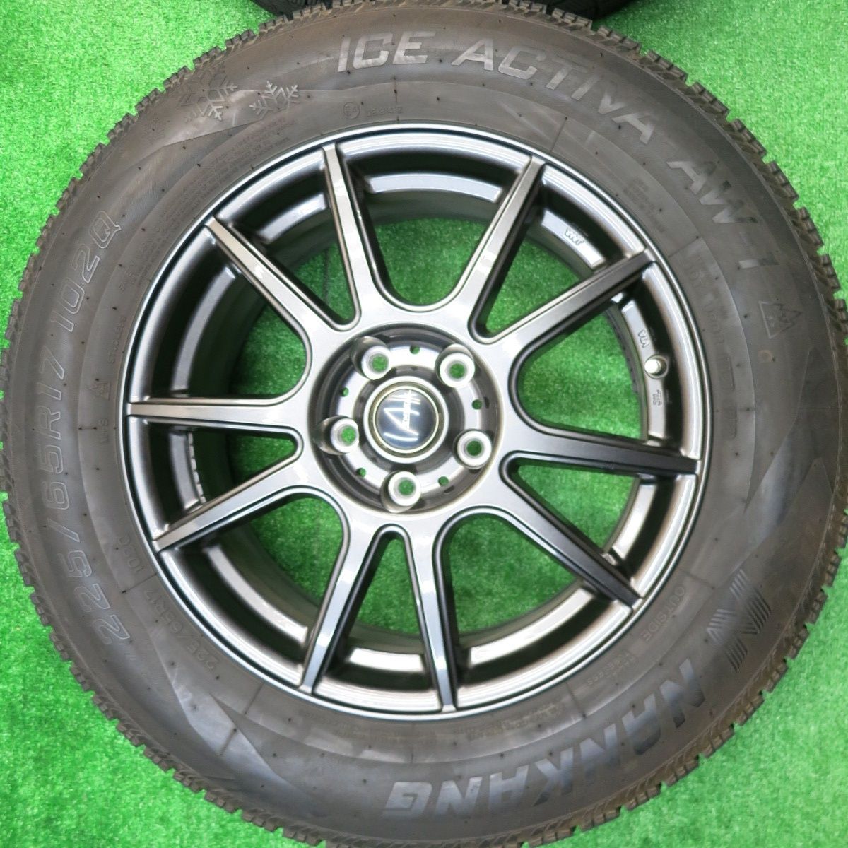 9.5分 スタッドレス