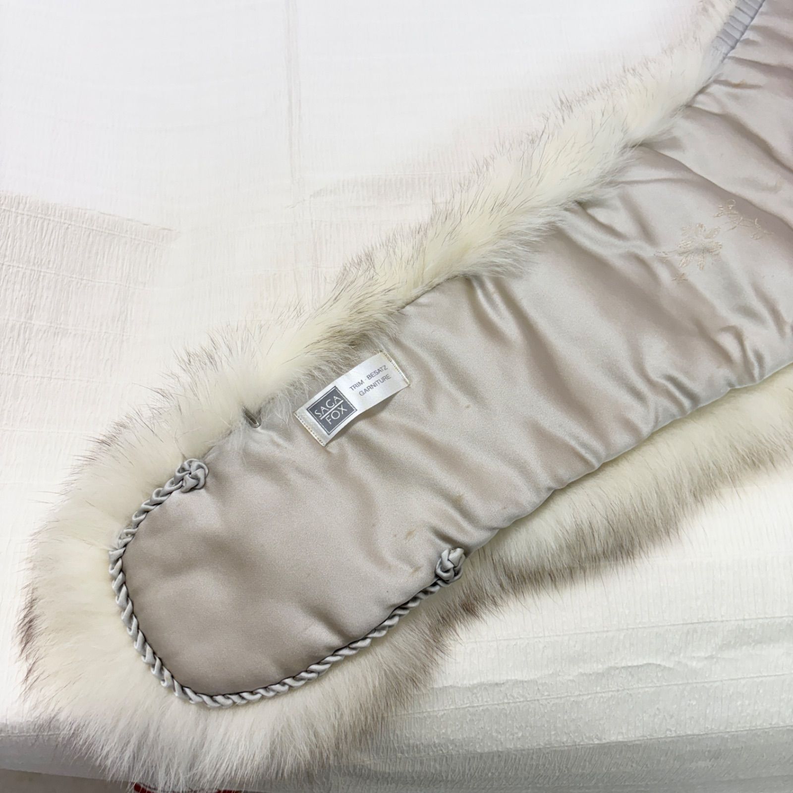 SAGA FOX TRIM-BESATZ GARNITURE ファーショール 成人式 白系 