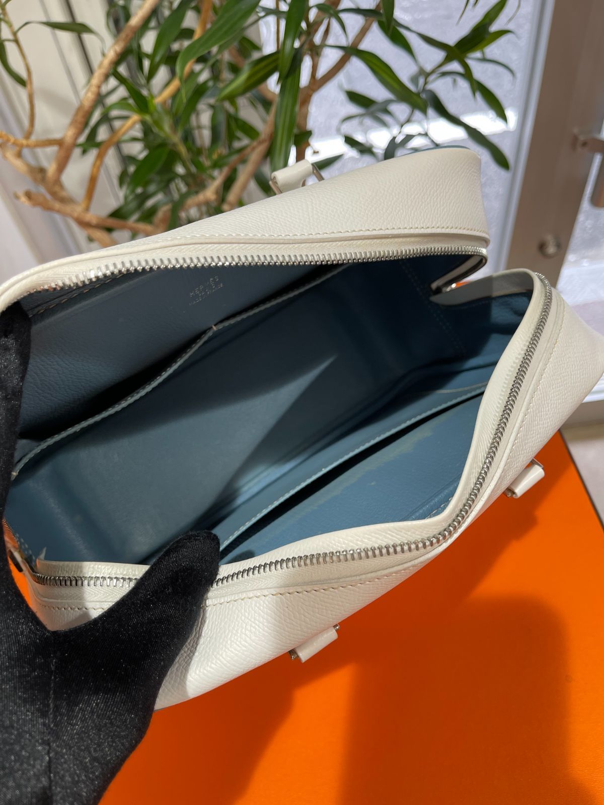 美品】HERMES エルメス プリュム 28 ヴォーエプソン ホワイト×ブルー 