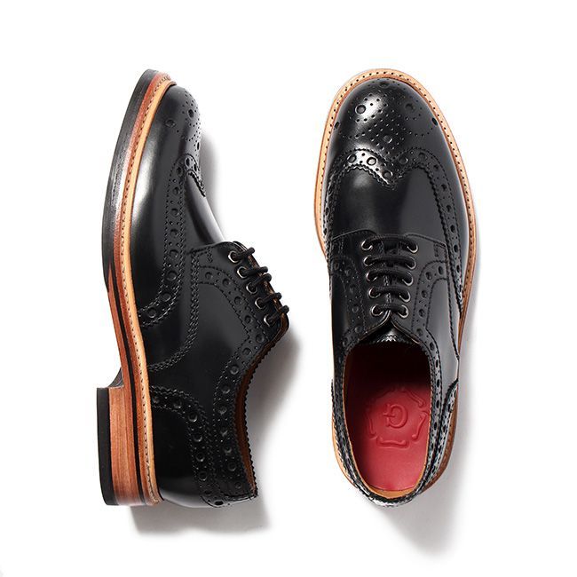 【新品未使用】 GRENSON グレンソン 革靴 レザーシューズ 紳士靴 ビジネスシューズ ARCHIE ウイングチップ 113685 【7：約25.5cm/BLACK CALF】