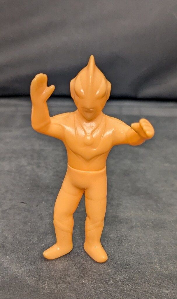 M1号 NEWブルマァクタイプの怪獣シリーズ ニセウルトラマン肌色