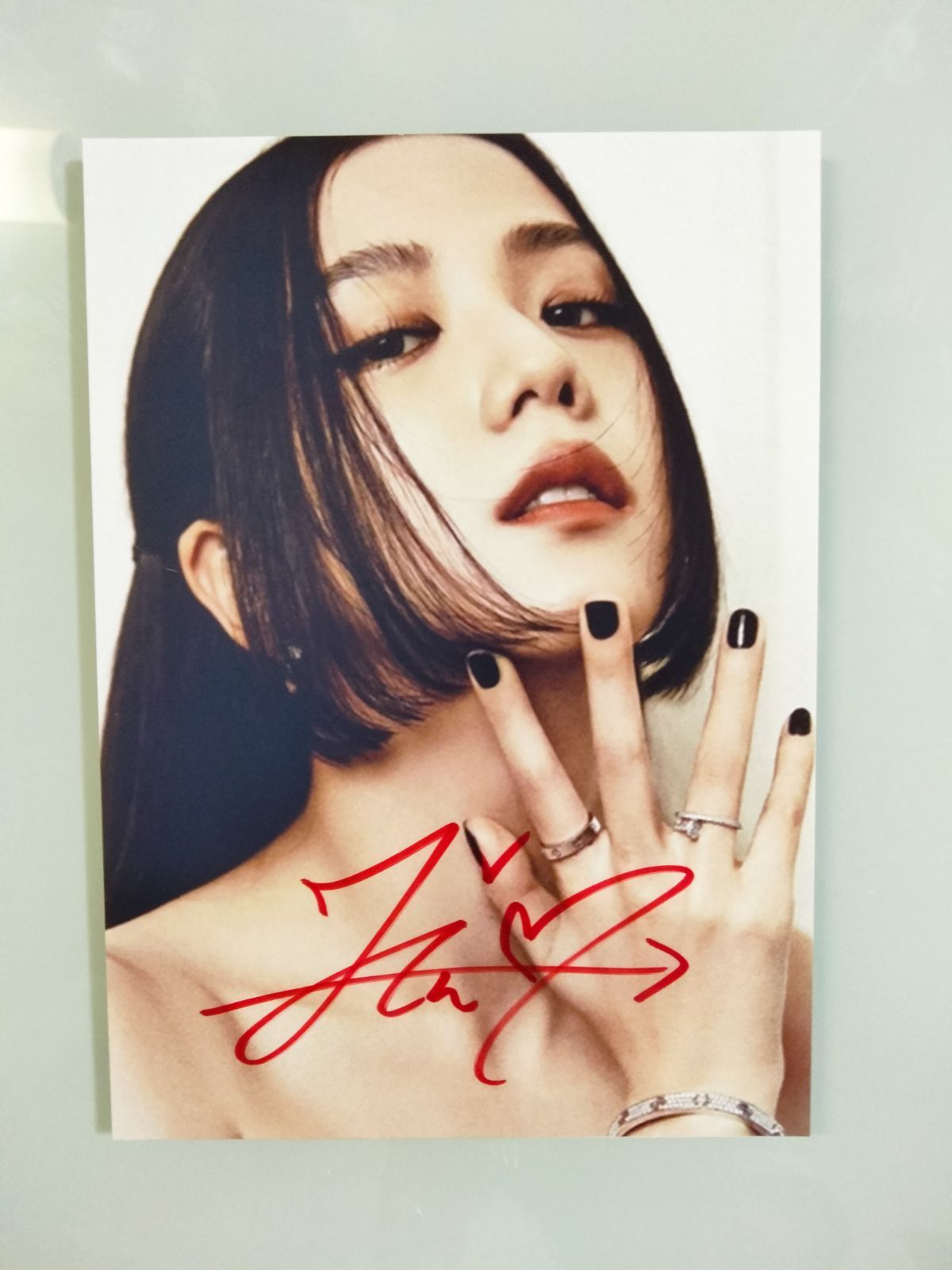 ジス直筆サイン入り2Lサイズ写真…Jisoo…BLACKPINK…③ - メルカリ