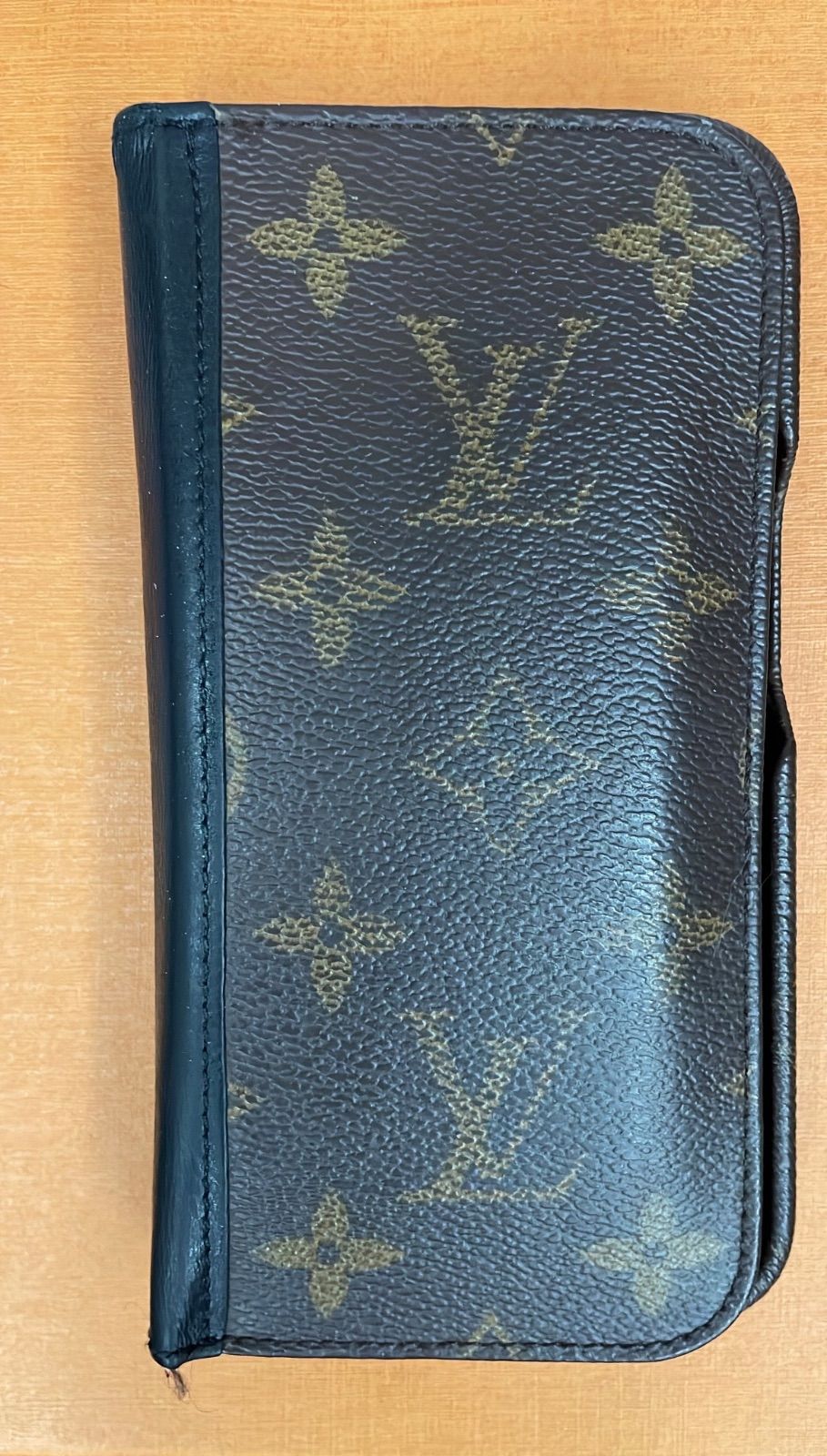 GUCCI iPhone15proMax ケース GGパターン マーモット グッチスーパー