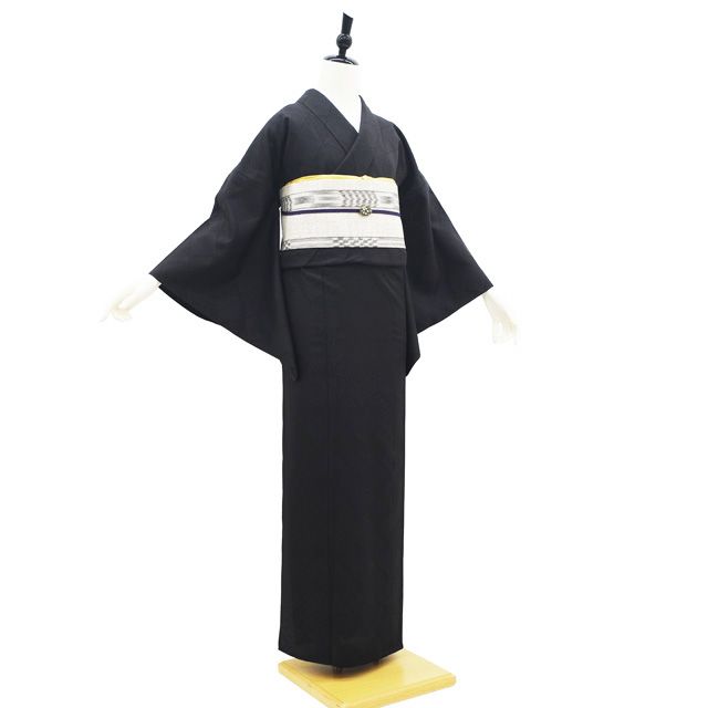 中古】 御召 単衣 着物 リサイクル お召 正絹 春 秋 高級 先染め 淡黒