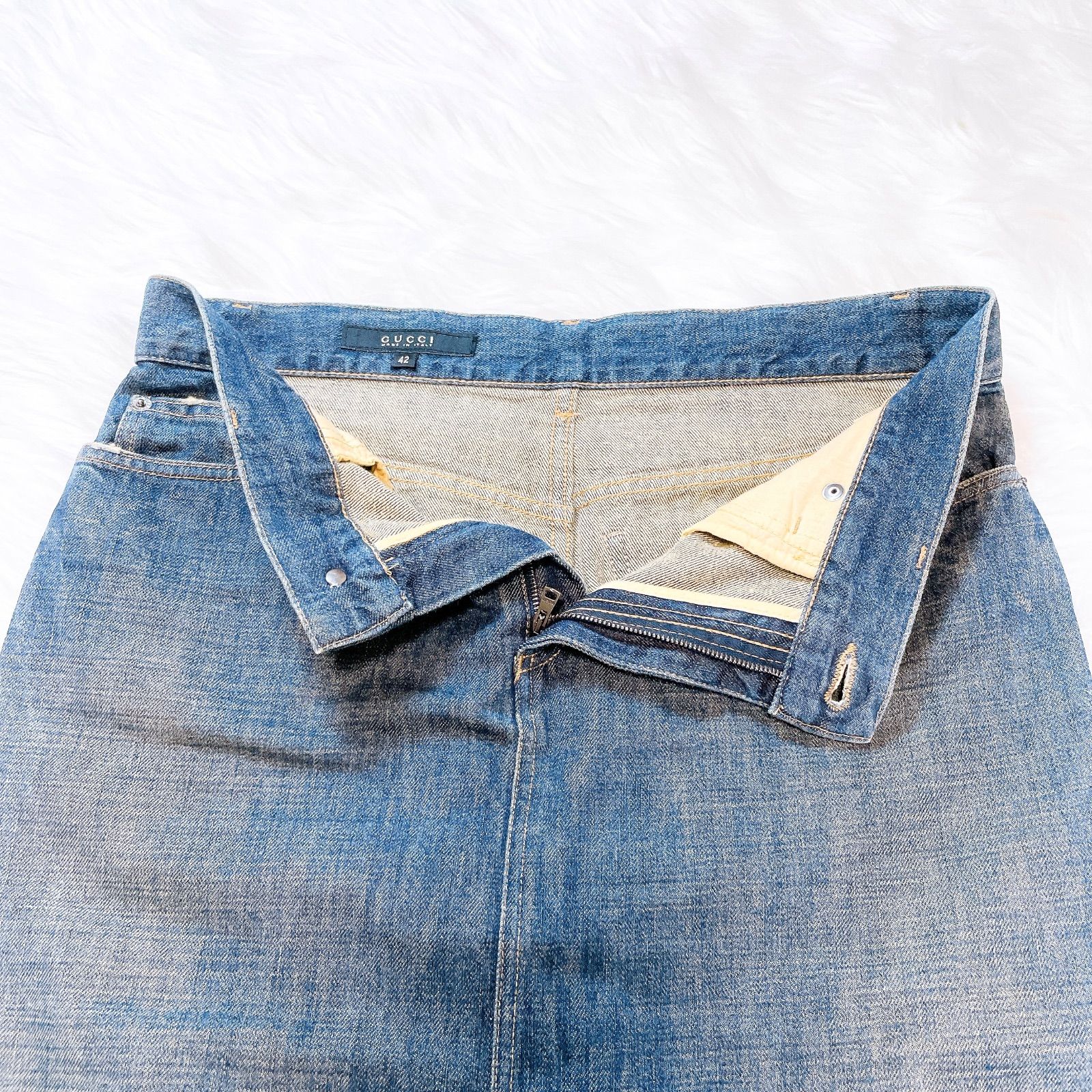 グッチ　コットンデニムひざ丈スカート　前スリット　ロゴマーク　インディゴ　XL グッチ コットンデニムひざ丈スカート 前スリット ロゴマーク