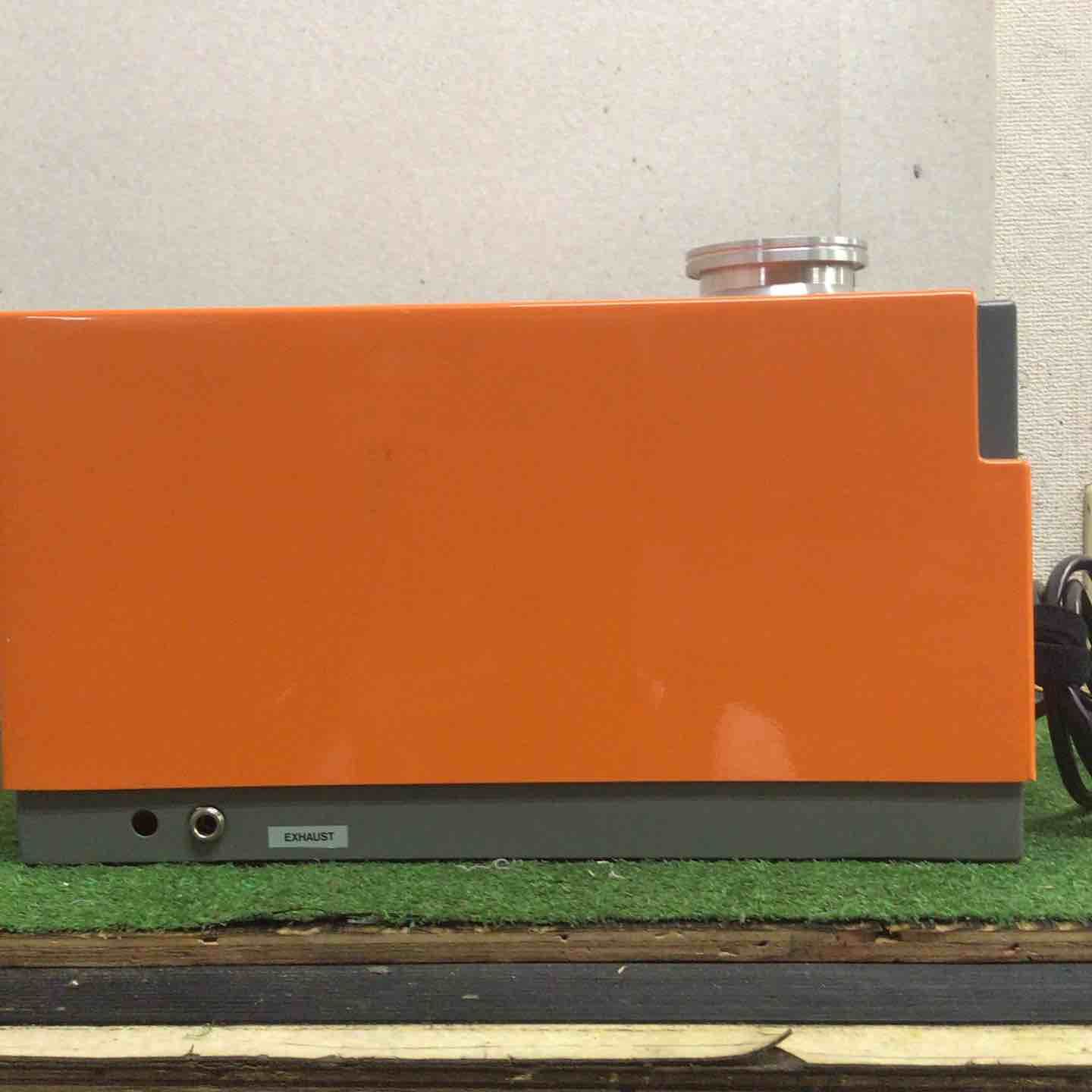 高真空ポンプシステム