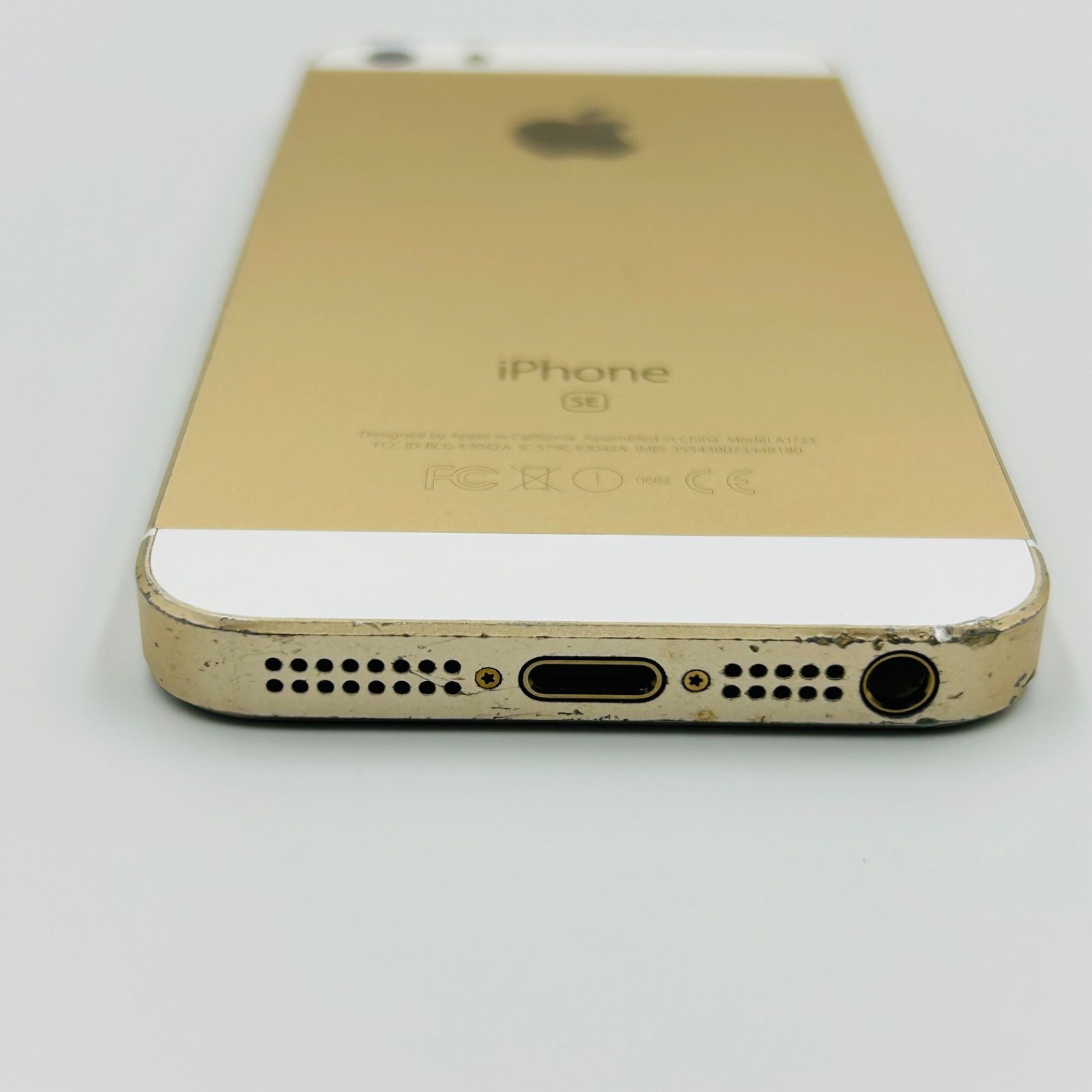 Apple iPhone SE 初代　　　　　　　　　　　　64GB ゴールド Amazon | 【整備済み品】 Apple iPhone SE （第1世代） 64GB