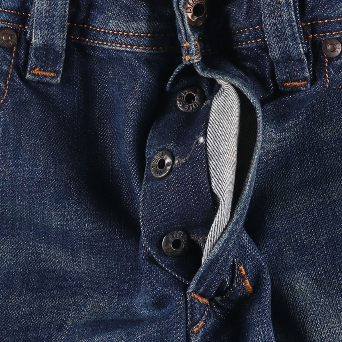 ディーゼル DIESEL