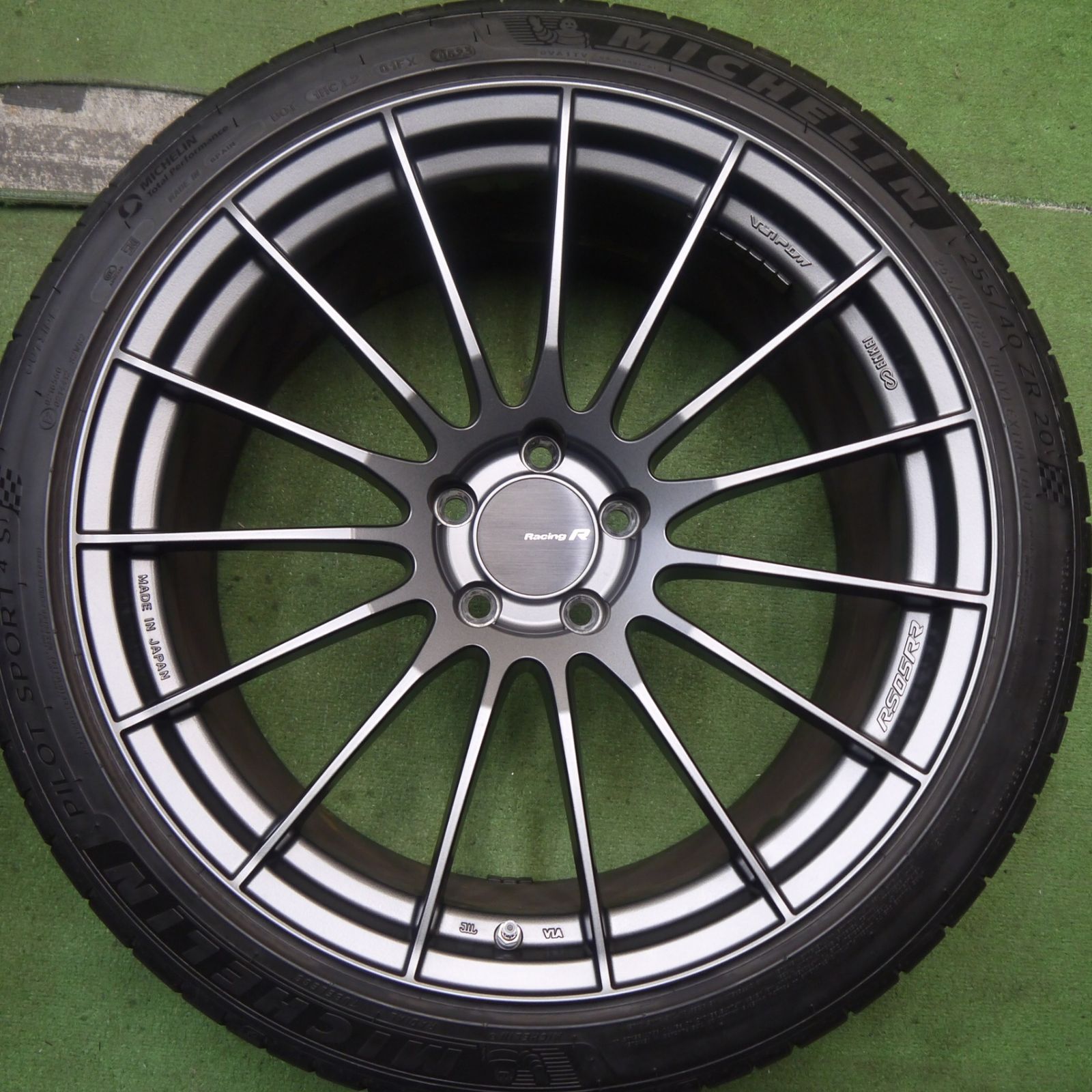 20インチ PCD114.3