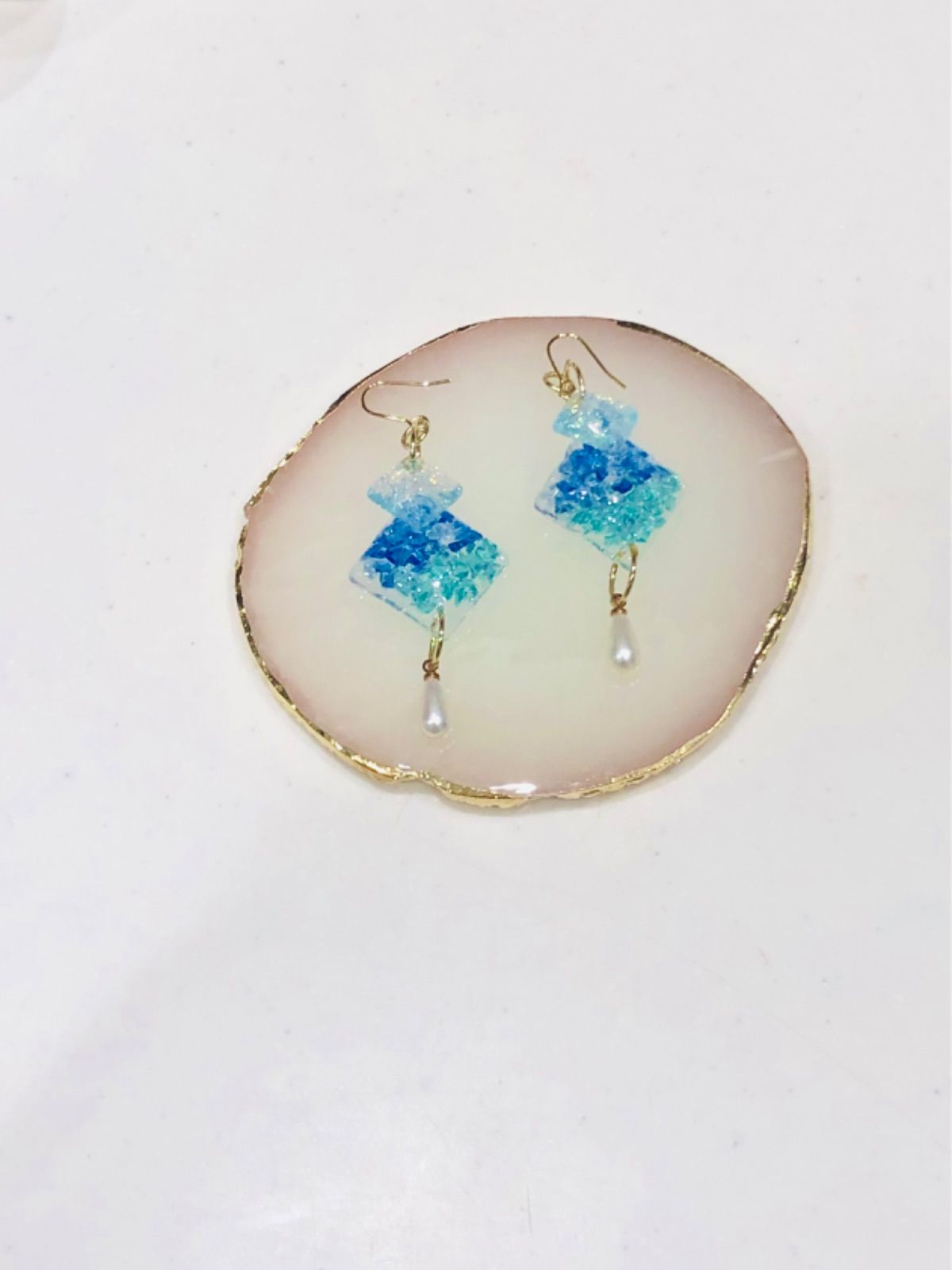 琉球ガラスと海とパール レジン アクセサリー ピアス パール