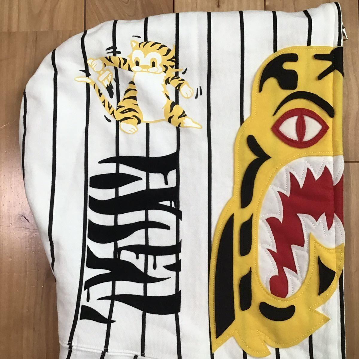 ☆阪急うめだ限定☆ 阪神タイガース タイガー パーカー Mサイズ tiger full zip hoodie a bathing ape BAPE  エイプ ベイプ NIGO - メルカリ