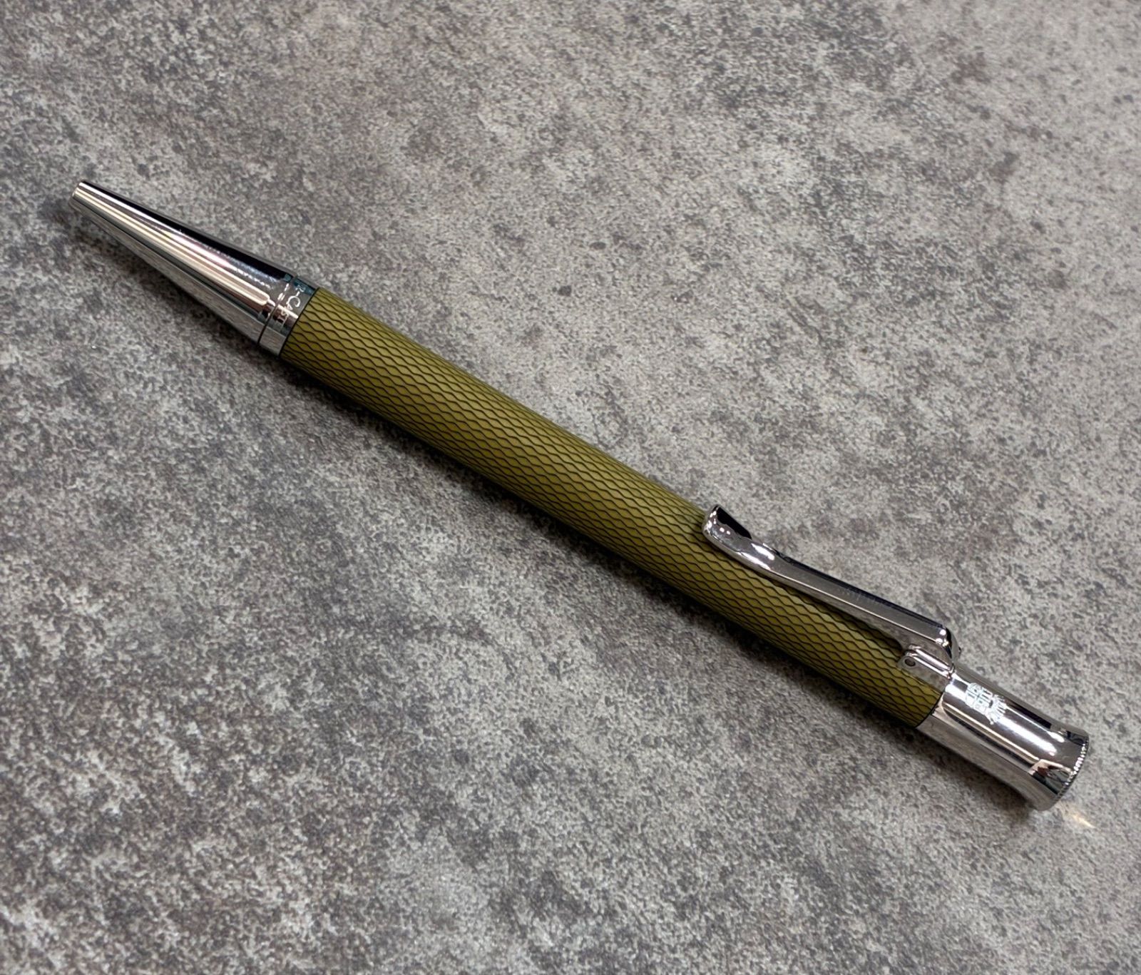 ファーバーカステル ボールペン ギロシェ オリーブ