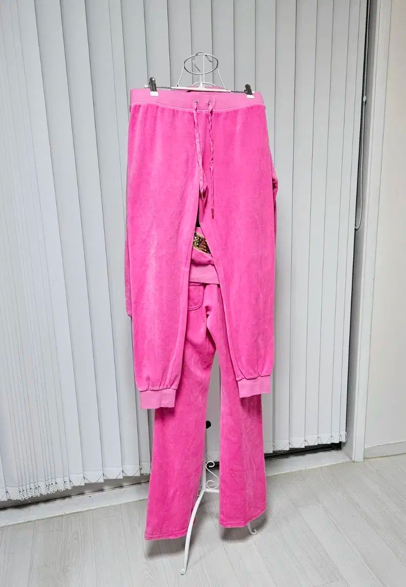 juicy couture 4 pieces set Tシャツ ジャケット パンツ 2 犬