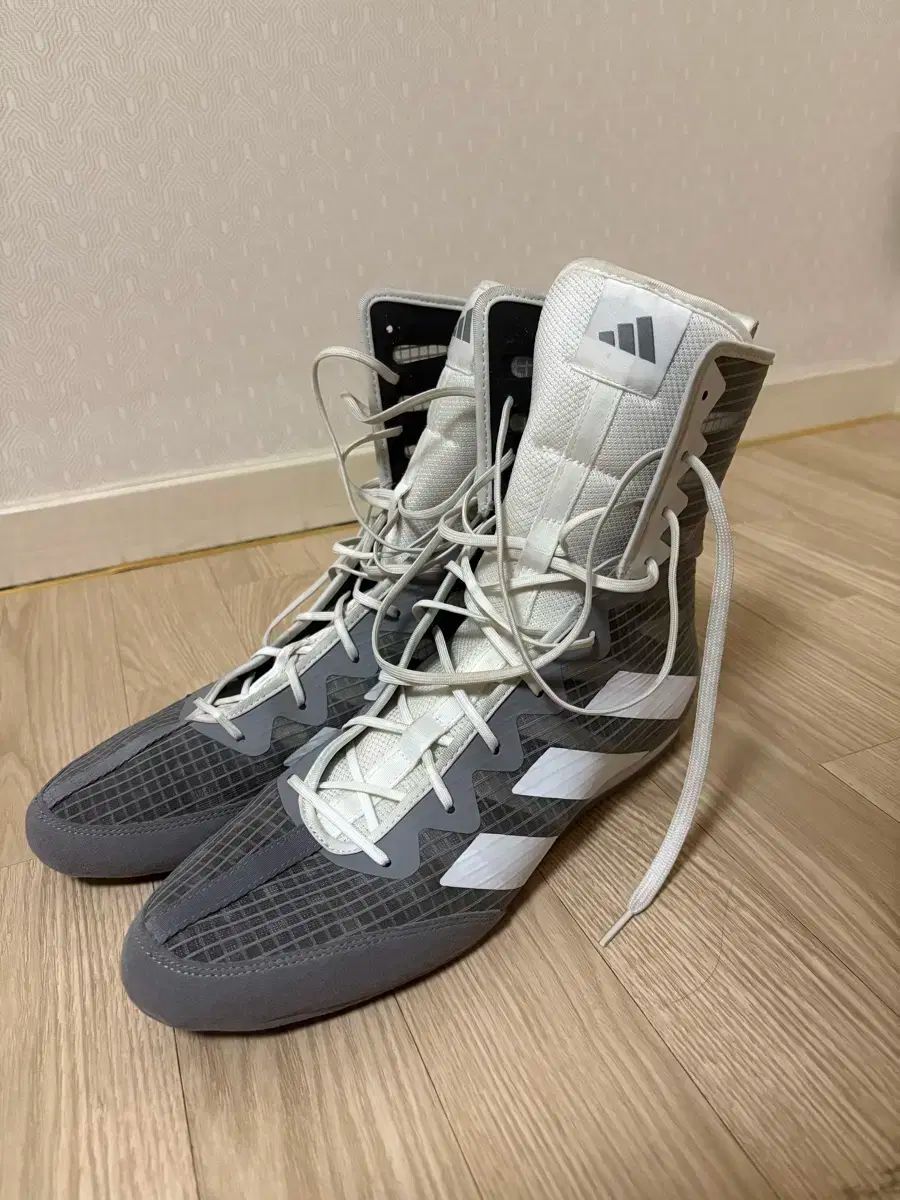  アディダス ボクサー ホグ 4 ボクシング シューズ その他 ボクシング