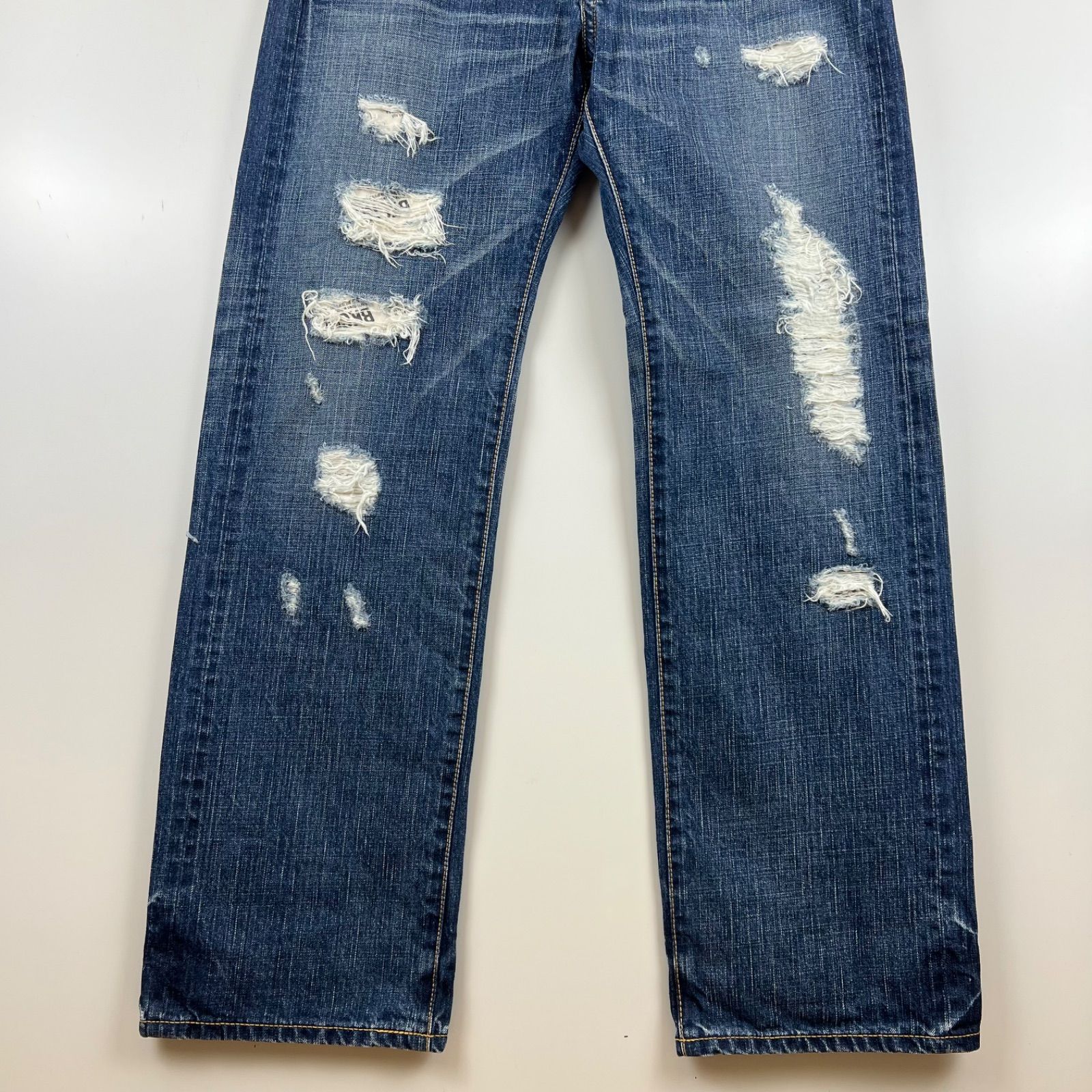 backchannelバックチャンネル　ダメージデニムパンツ　ジーンズ backchannelバックチャンネル ダメージデニムパンツ ジーンズ