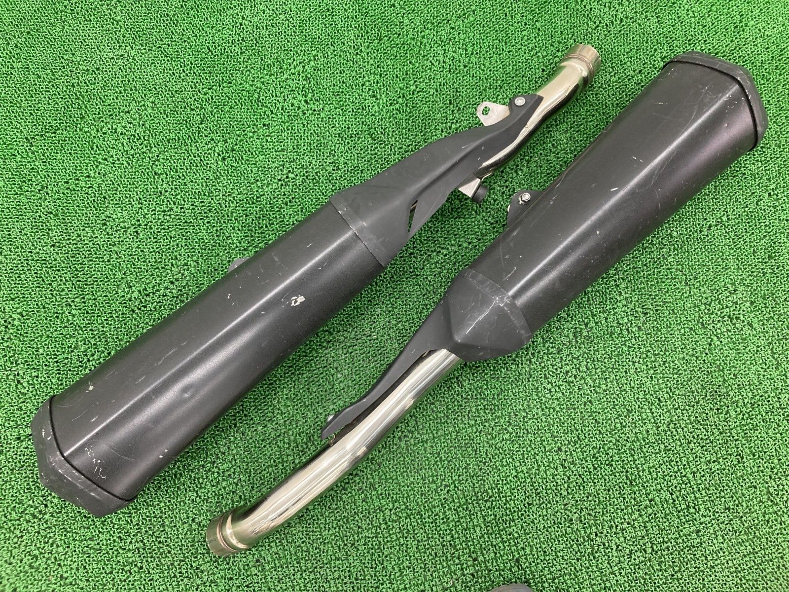 タウンエース ライトエース S413M ブレーキパッド フロント 前 日立 4